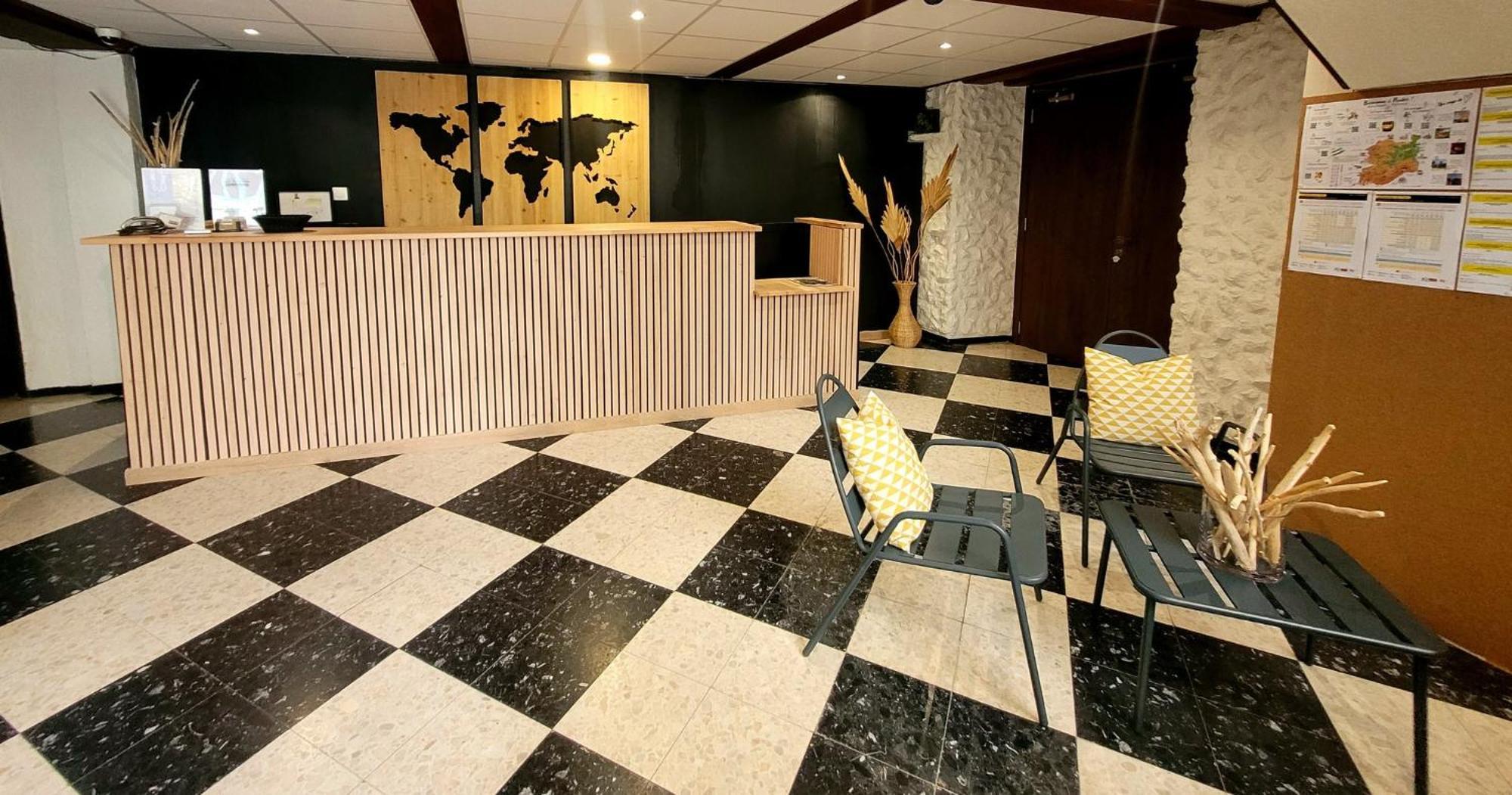 Hotel Les Glycines Prades  Buitenkant foto