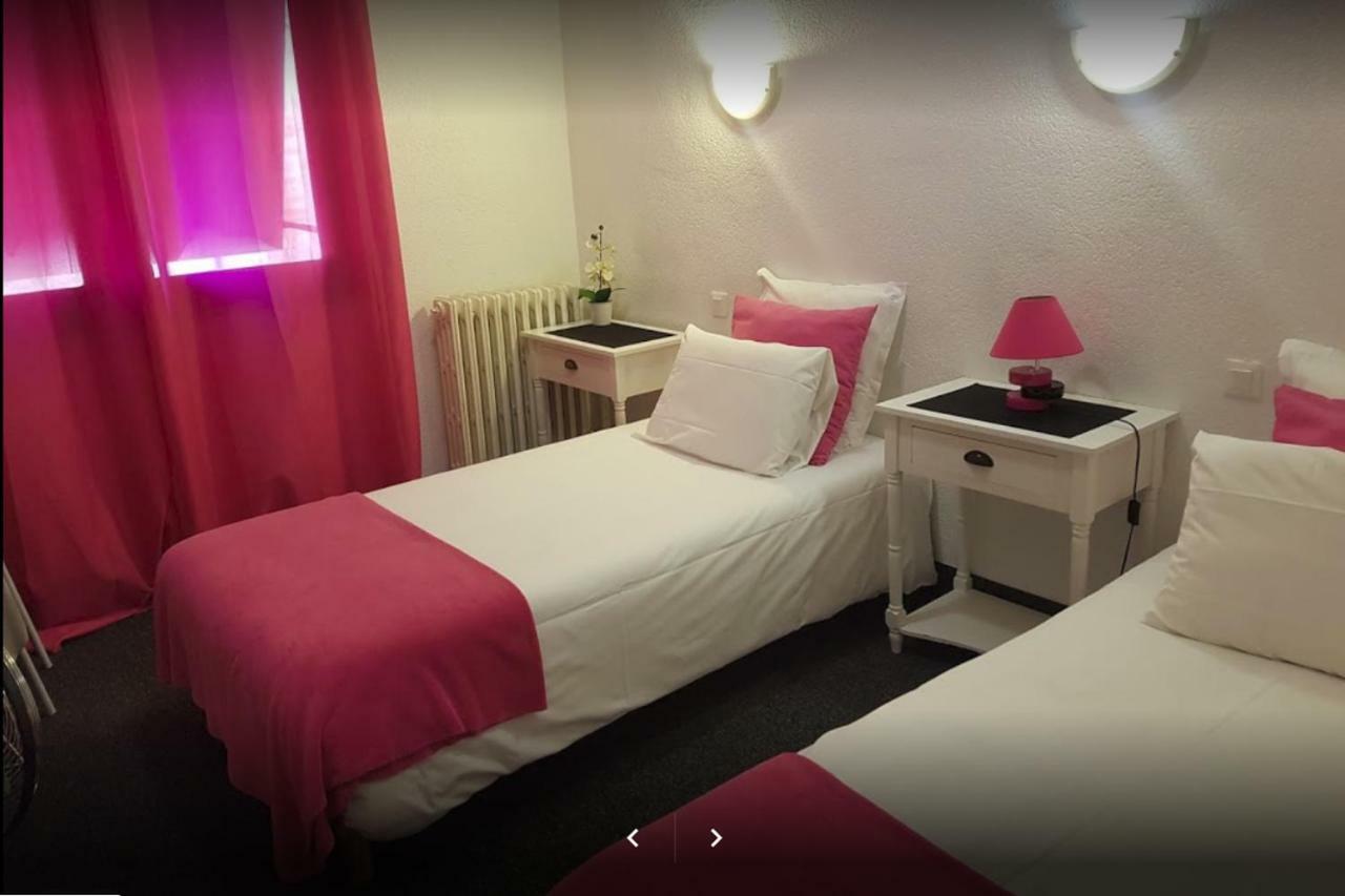 Hotel Les Glycines Prades  Buitenkant foto